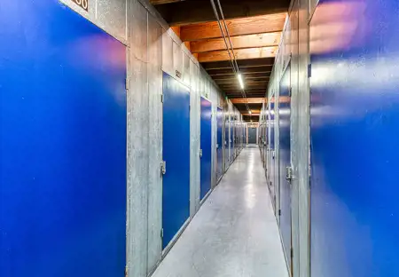 SmartStopSelfStorage-AzusaCA-1111WestGladstone-InteriorUnits