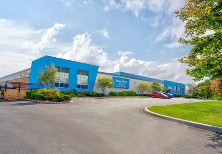 SmartStopSelfStorage-OakvilleONT-480SNServiceRdW-Hero