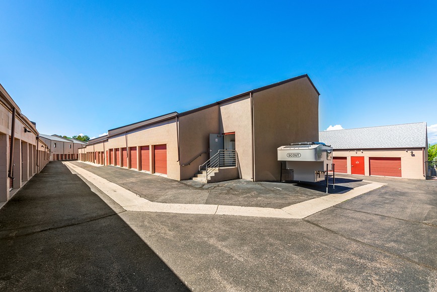Drive Up units at DTC Self Storage 7326 S Yosemite St Centennial, CO 80112