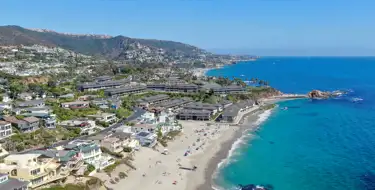 Image of Pacific coastline in soutern california where you can find self storage units at SmartStop in Ladera Ranch, CA