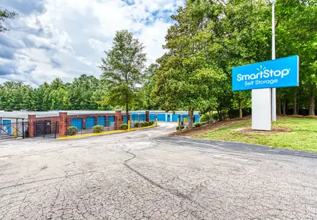 SmartStopSelfStorage-RaleighNC-5012NewBernAve-Signage
