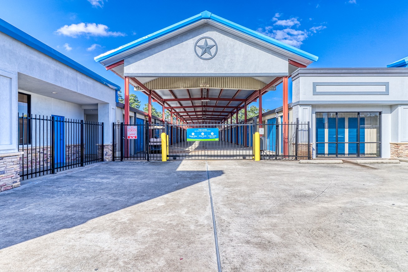 SmartStopSelfStorage-ConroeTX-3750FM1488Rd-Security