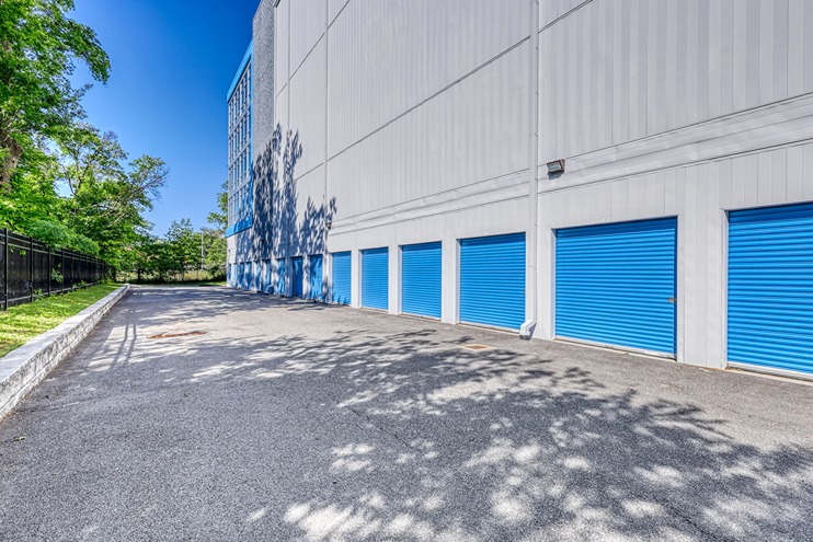SmartStopSelfStorage-HillsideNJ-591 N Union Ave-Drive Up Units