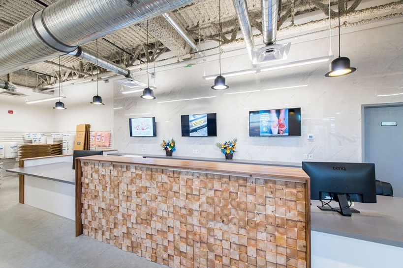 Office at 5411 DufferinBlvdSE, Calgary, AB - SmartStop