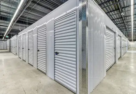 SmartStopSelfStorage-WoodbridgeONT-411 Cityview Blvd-Interior Units