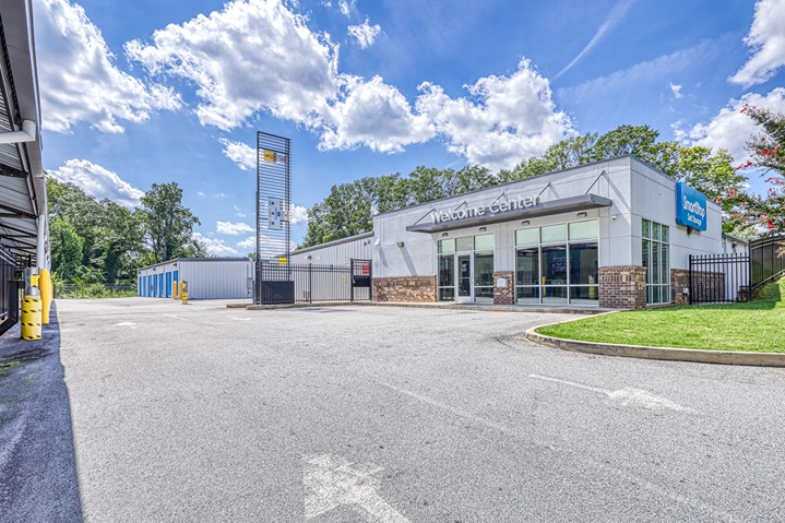 SmartStopSelfStorage-SpartanburgSC-899EMainSt-Hero