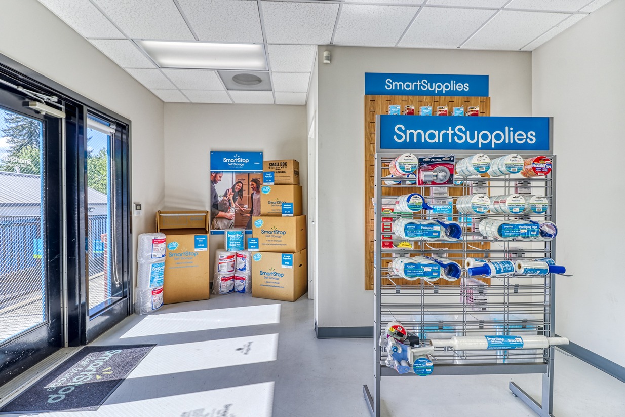 SmartStopSelfStorage-MillCreekWA-16618BothellEverettHighway-Moving Supplies