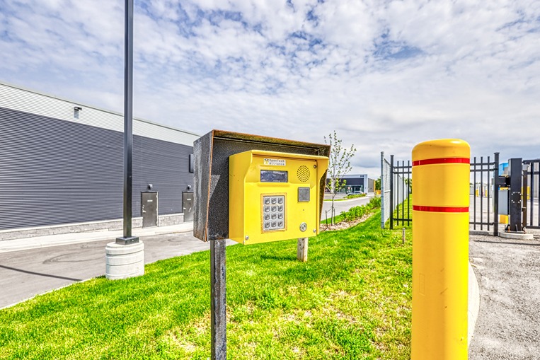 Keypad Access at SmartStopSelfStorage-BarrieONT-341MapleviewDrW