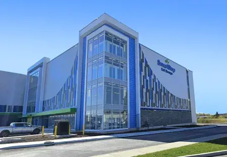 SmartStopSelfStorage-HamiltonONT-550 Centennial Pkwy N-Hero1