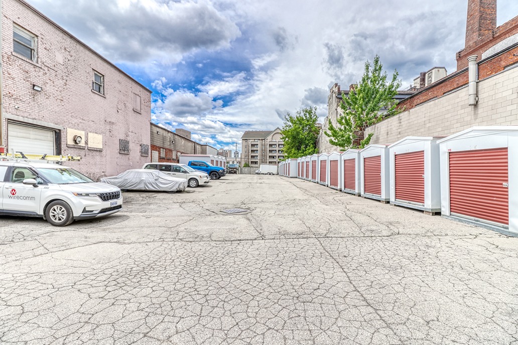 SmartStopSelfStorage-HamiltonONT-24 Sanford Ave-Parking