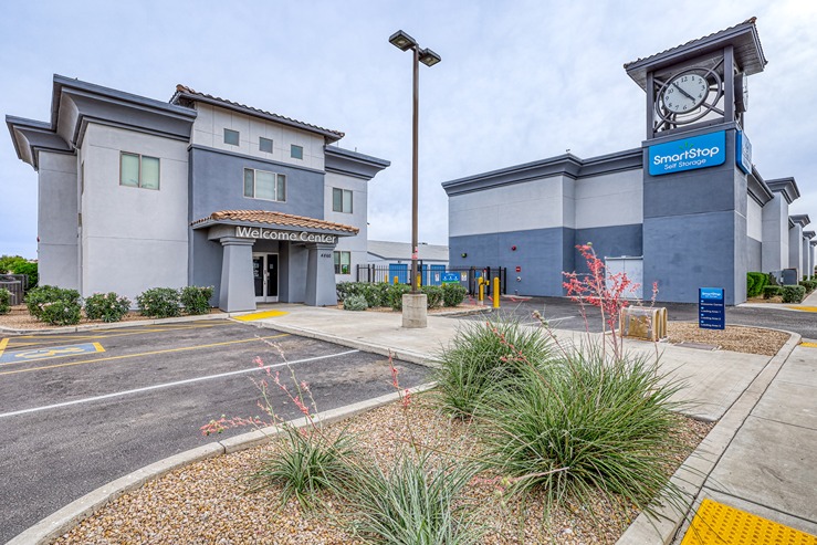 SmartStop Self Storage-PhoenixAZ-4860N83rdAve-Hero2