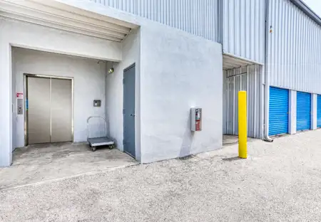 10030 EW Pappy Rd, St Johns, FL Elevators | SmartStop