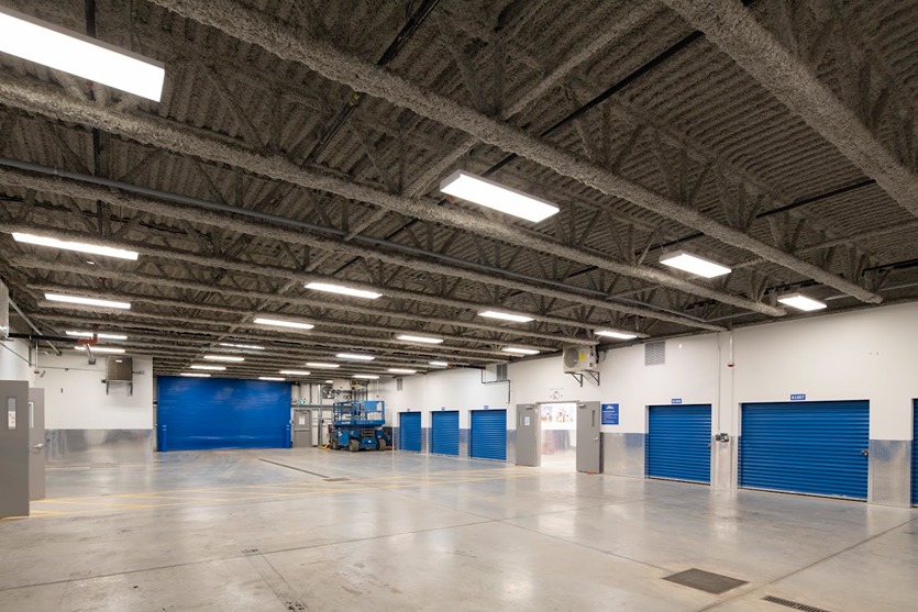 All weather loading units at 5411 DufferinBlvdSE, Calgary, AB - SmartStop