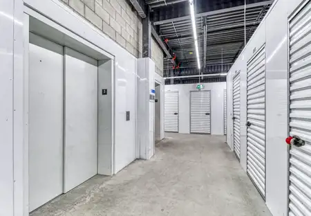 SmartStopSelfStorage-WoodbridgeONT-411 Cityview Blvd-Elevator