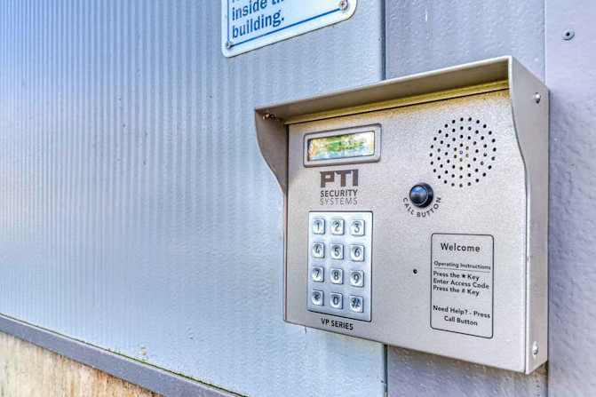 SmartStopSelfStorage-WashingtonDC-1401 22ndStSE-Keypad Access