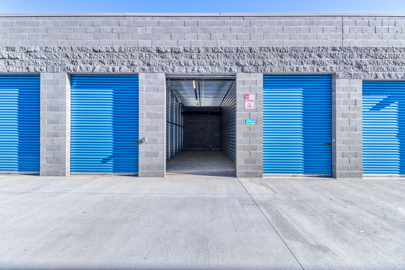SmartStop Self Storage Facility 970 industrial Blvd, Chula Vista - Drive Up Units
