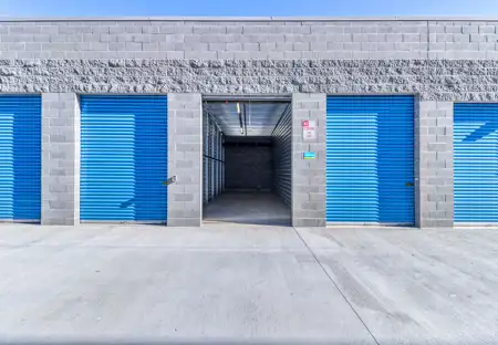 SmartStop Self Storage Facility 970 industrial Blvd, Chula Vista - Drive Up Units