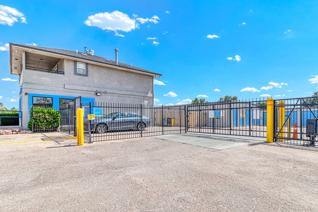 SmartStopSelfStorage-ColoradoSpringsCO-3150BoychuckAve-Gate Access