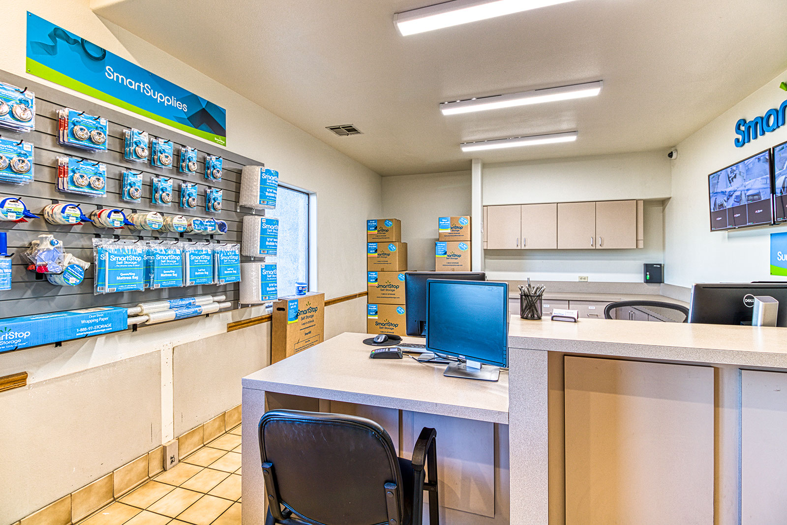SmartStopSelfStorage-LancasterCA-43707SierraHwy-Office