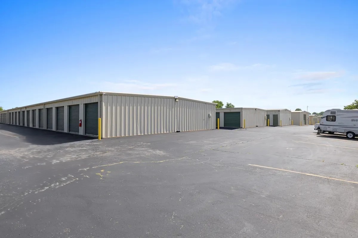 DriveUp2 at SmartStop Self Storage-Siloam SpringsAR-1485EKenwoodSt