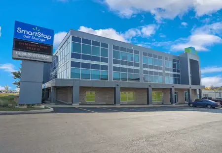 SmartStopSelfStorage-BramptonONT-8BrewsterRd-Hero