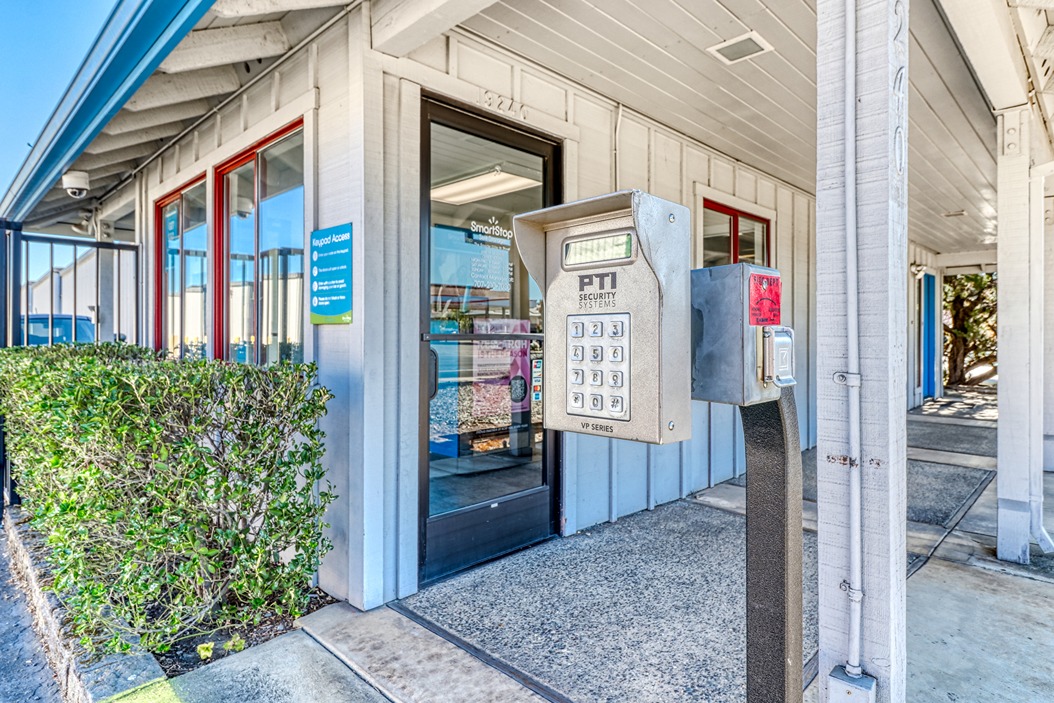 SmartStopSelfStorage-SonomaCA-19240California12-Keypad Access