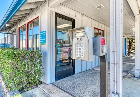 SmartStopSelfStorage-SonomaCA-19240California12-Keypad Access
