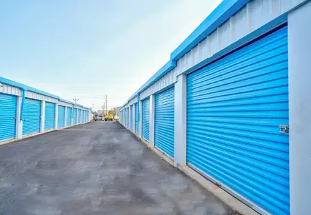 SmartStopSelfStorage-OakvilleONT-480SNServiceRdW-DriveUpUnits