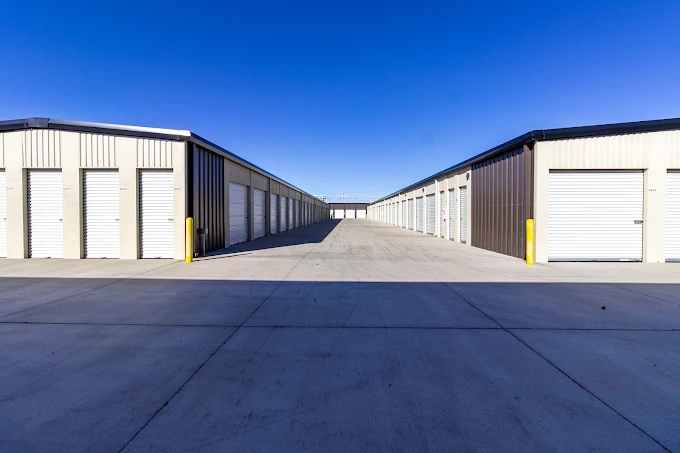 Drive-up units at NewFrontierSelfStorage-1161EvansSt, Laramie, WY