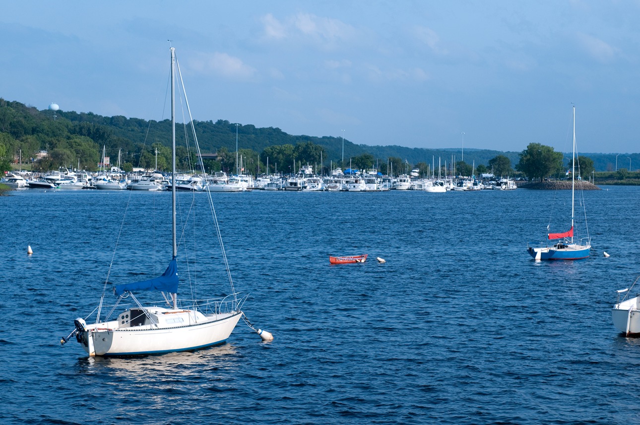 Image of sailboats and yachts along the St. Croix River