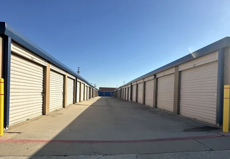 SmartStopSelfStorage-CorinthTX-3701FM2181-DriveUpUnits