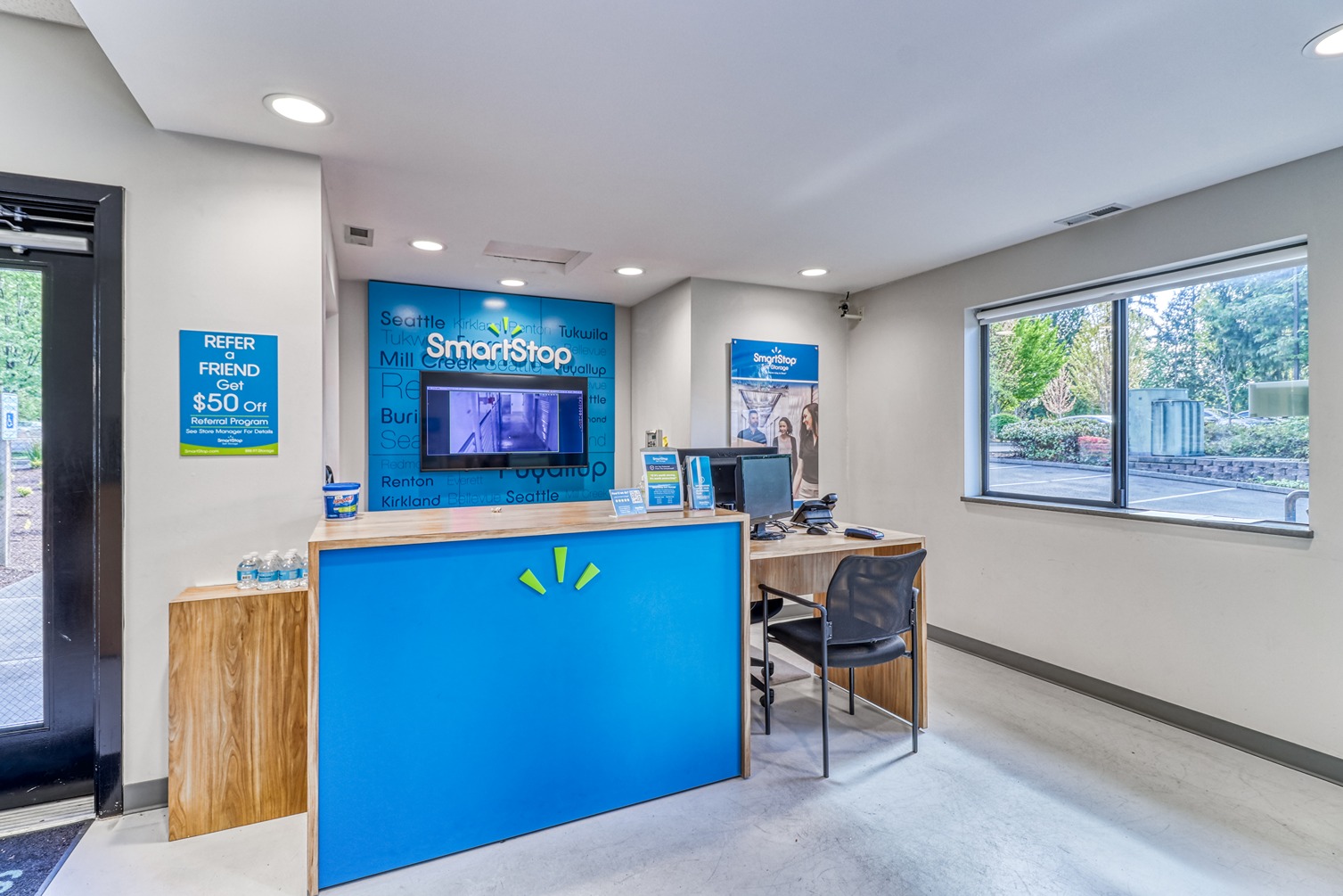 SmartStopSelfStorage-MillCreekWA-16618BothellEverettHighway-Office