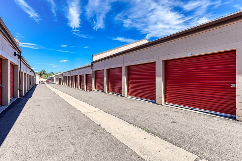 Drive Up units at DTC Self Storage 7326 S Yosemite St Centennial, CO 80112