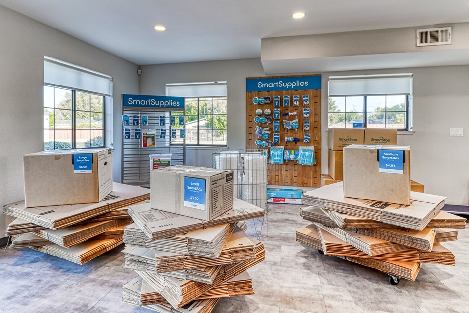 SmartStopSelfStorage-ConcordCA-1597MarketSt-Moving Supplies