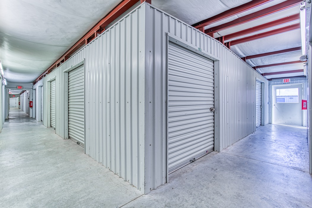 SmartStopSelfStorage-PortStLucie-525SWSouthMacedo-InteriorUnits