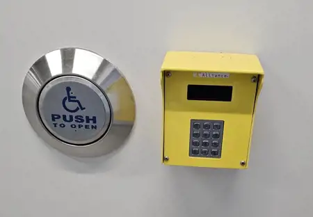 SmartStopSelfStorage-HamiltonONT-550 Centennial Pkwy N-Keypad Access