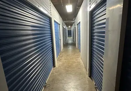 SmartStopSelfStorage-RichmondVA-1716ECarySt-Interior Units