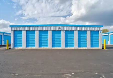 SmartStopSelfStorage-OakvilleONT-480SNServiceRdW-DriveUpUnits