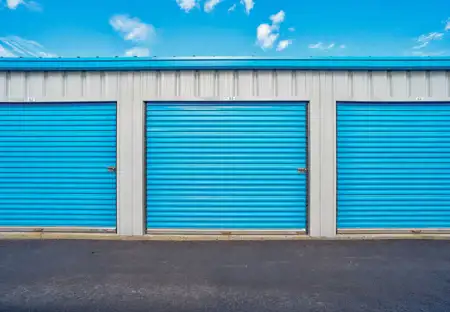 SmartStopSelfStorage-BurlingtonONT-4491MainwayDr-DriveUpUnits