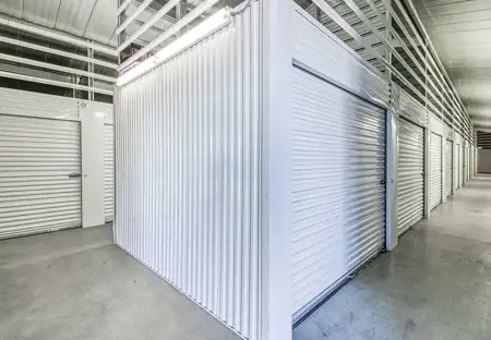 SmartStopSelfStorage-AuroraCO-500LaredoSt-InteriorUnits