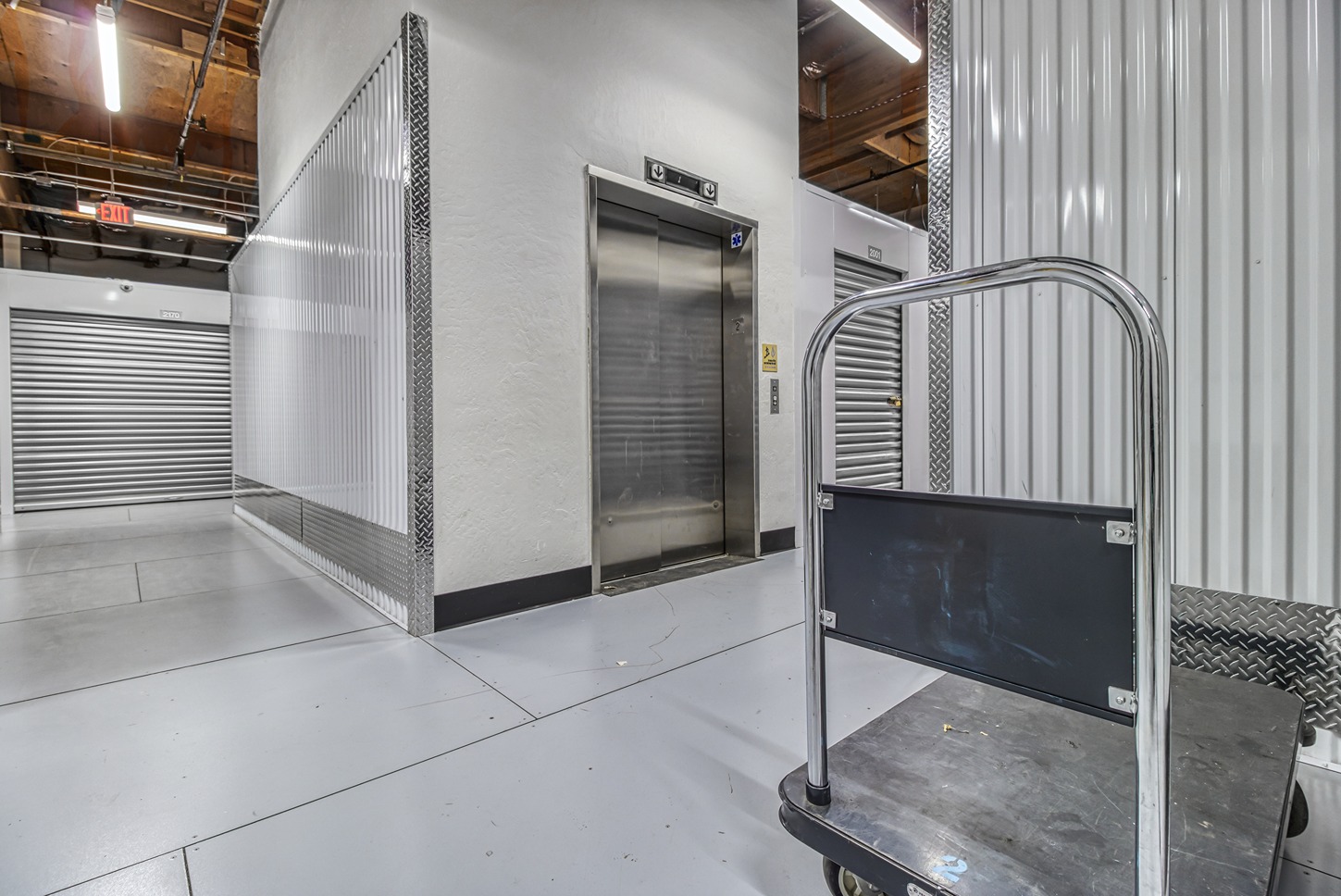 SmartStopSelfStorage-SacramentoCA-9950MillsStationRd-Elevator