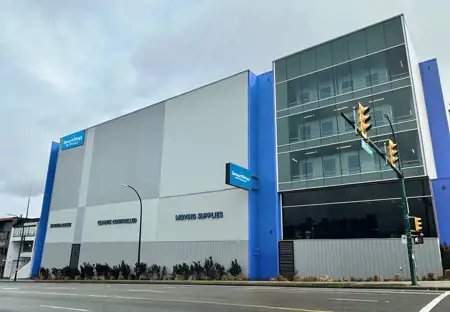 SmartStop Self Storage-1305East7thAve-VancouverBC-Hero