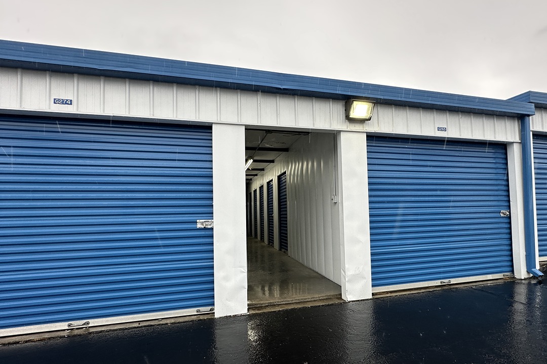 SmartStopSelfStorage-MurfreesboroTN-1323NWBroadSt-Drive Up Units