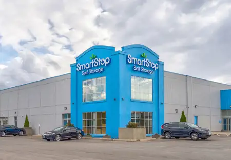 SmartStopSelfStorage-MiltonONT-530MartinSt-Hero