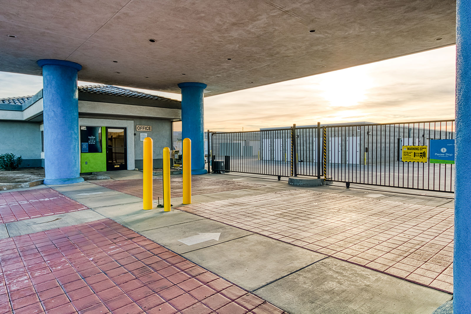 SmartStopSelfStorage-LancasterCA-43707SierraHwy-Security