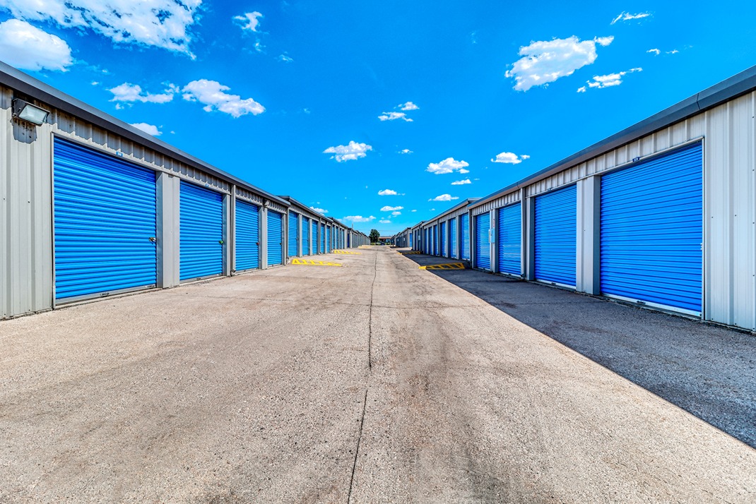 SmartStopSelfStorage-ColoradoSpringsCO-3150Boychuck Ave-ExteriorUnits