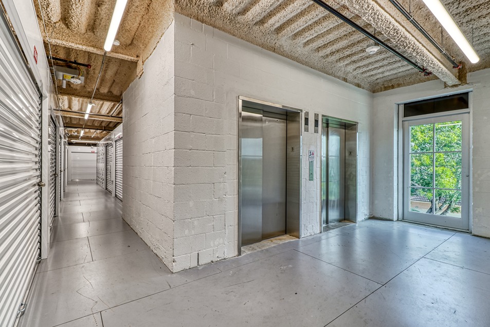 SmartStopSelfStorage-TamaracFL-8251WMcNabRd-Elevators