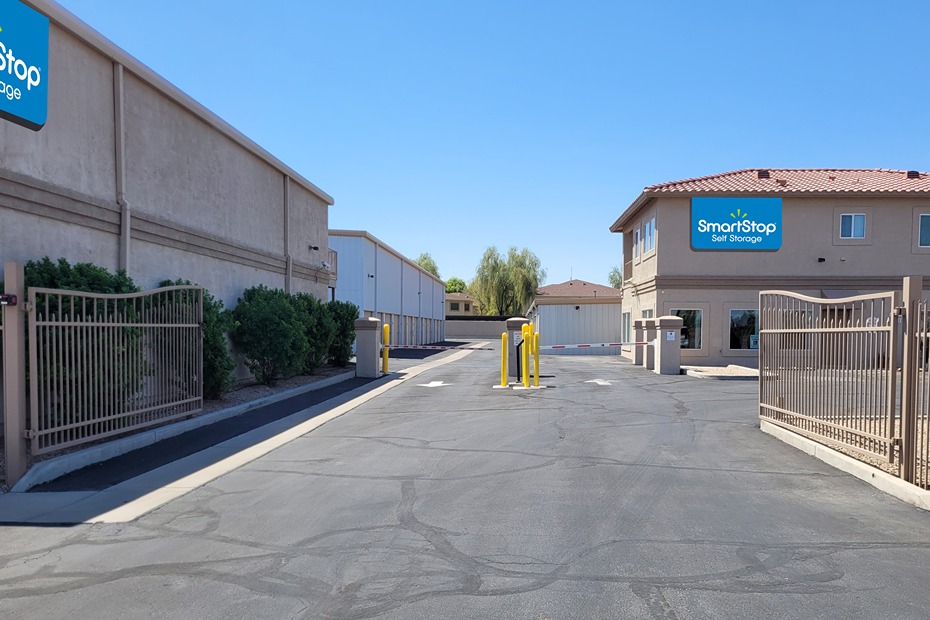 Electric Gate Access at SmartStopSelfStorage-GlendaleAZ-13551WGlendaleAve