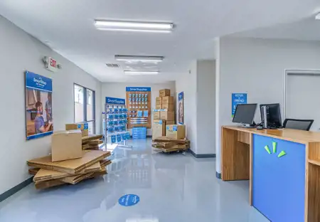 SmartStopSelfStorage-LasVegasNV-4349SJonesBlvd-Office