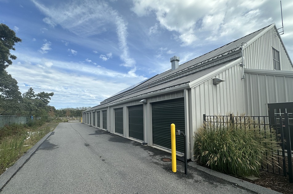 OldSouthSelfStorage-NantucketMA-54Old SouthRd-DriveUpUnits